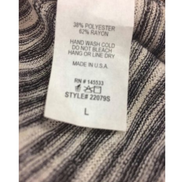 W5 Womens NEW Asymmetrical Knit Stripe Size Large - Picture 5 of 8